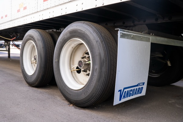 Vanguard VXP Dry Van Tandem Axle with CIMC Vanguard Branding