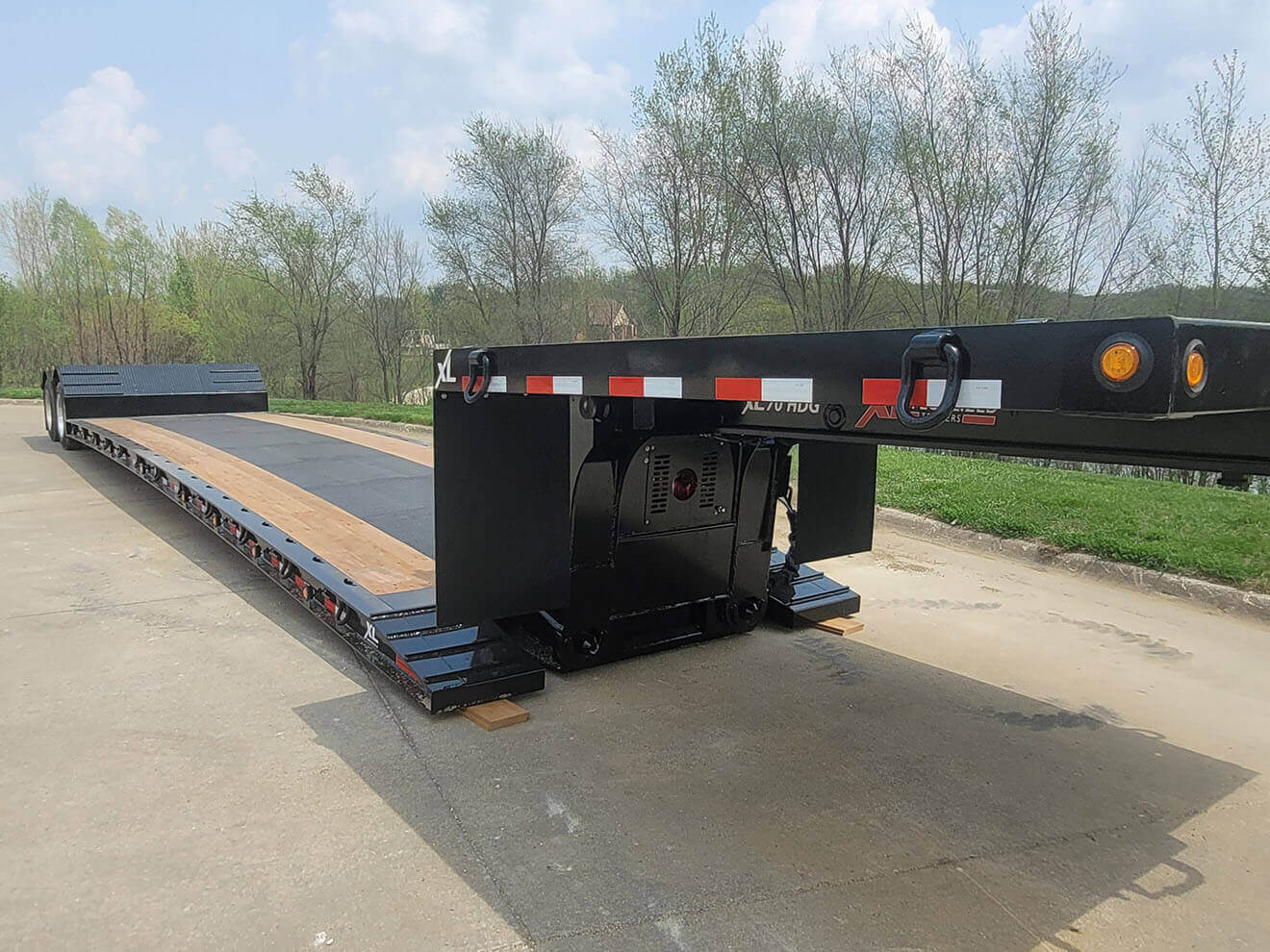 Custom XL Specialized Trailers